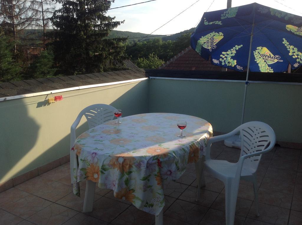 Majnar Villa Apartmanhaz Богач Экстерьер фото
