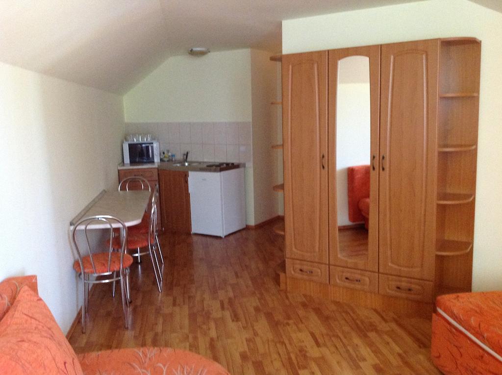 Majnar Villa Apartmanhaz Богач Экстерьер фото